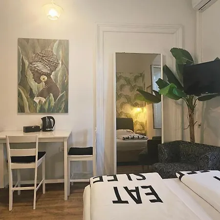 Lui, Sa Besplatnim Parkingom Bed & Breakfast Fiume