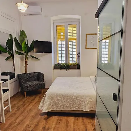 Bed & Breakfast Lui 3*